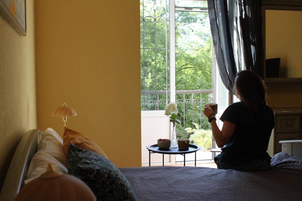 Sunflower B&B Киев Екстериор снимка