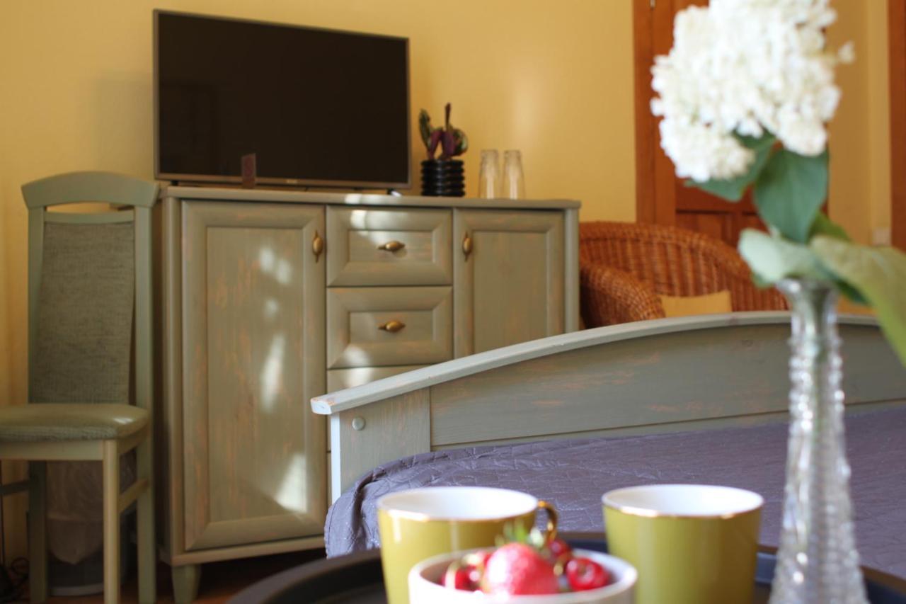Sunflower B&B Киев Екстериор снимка