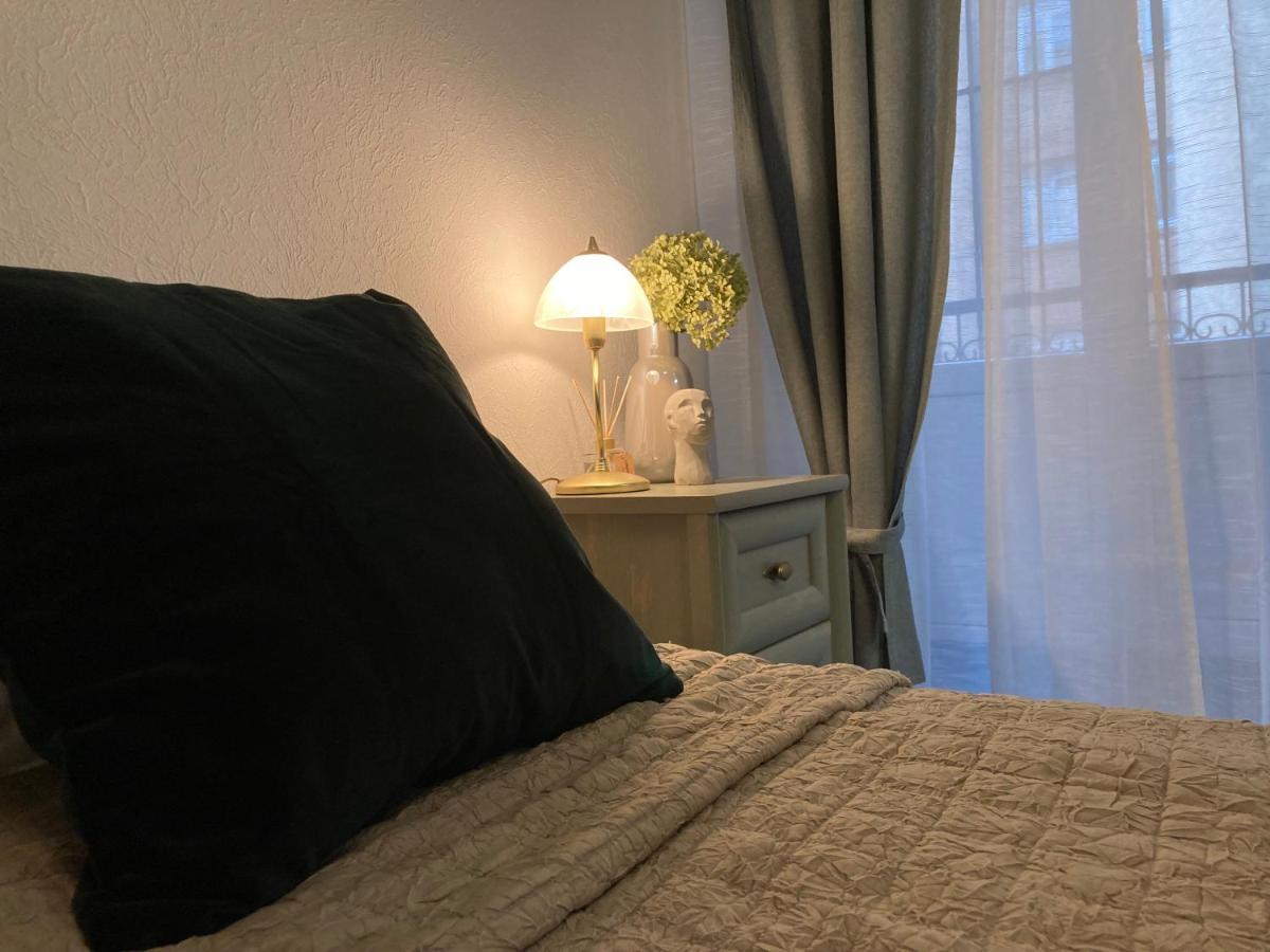 Sunflower B&B Киев Екстериор снимка