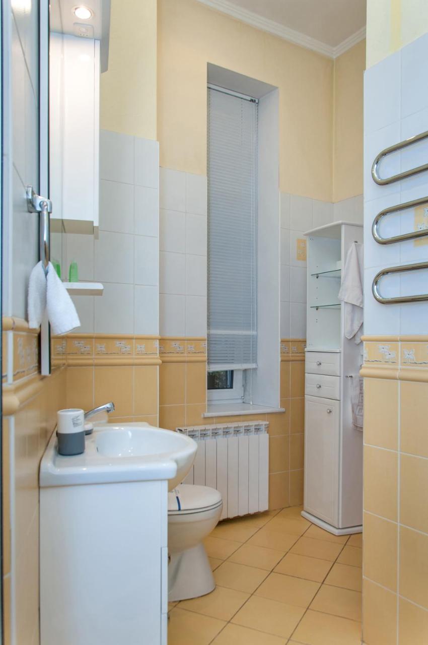 Sunflower B&B Киев Екстериор снимка